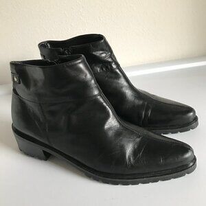 Etienne Aigner LUXE Black Leather Ankle Boots Size 9